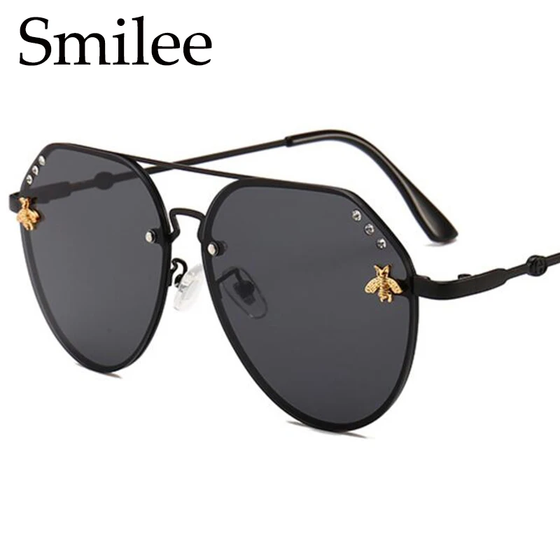 

Diamond Bee Sunglasses Big Gradient Sun Glasses Men Female Fashion Oval Glasses Ladies Gold Black Sunglasses women