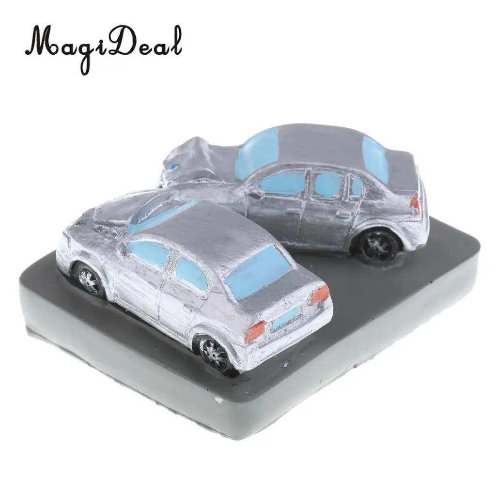 MagiDeal DIY Resin Sand Scenery Building Car Accident Collision Model Scene Layout for Diorama Landscape Tabel Desk Decor Toy