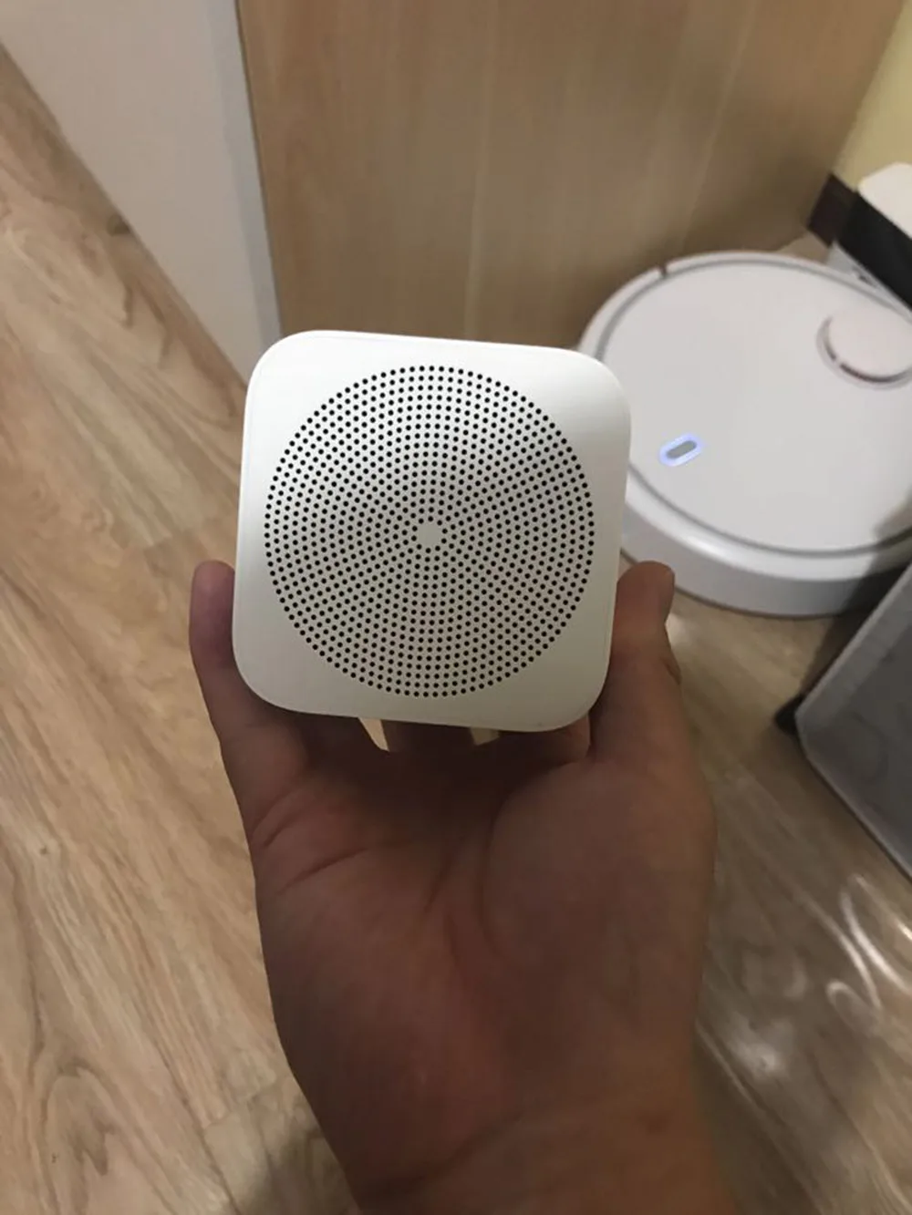 Original Xiaomi Internet Radio 2.4G Wifi Music Clock Built Bluetooth V4.2 Portable Speaker Radio for Smart Phone APP Control (1)
