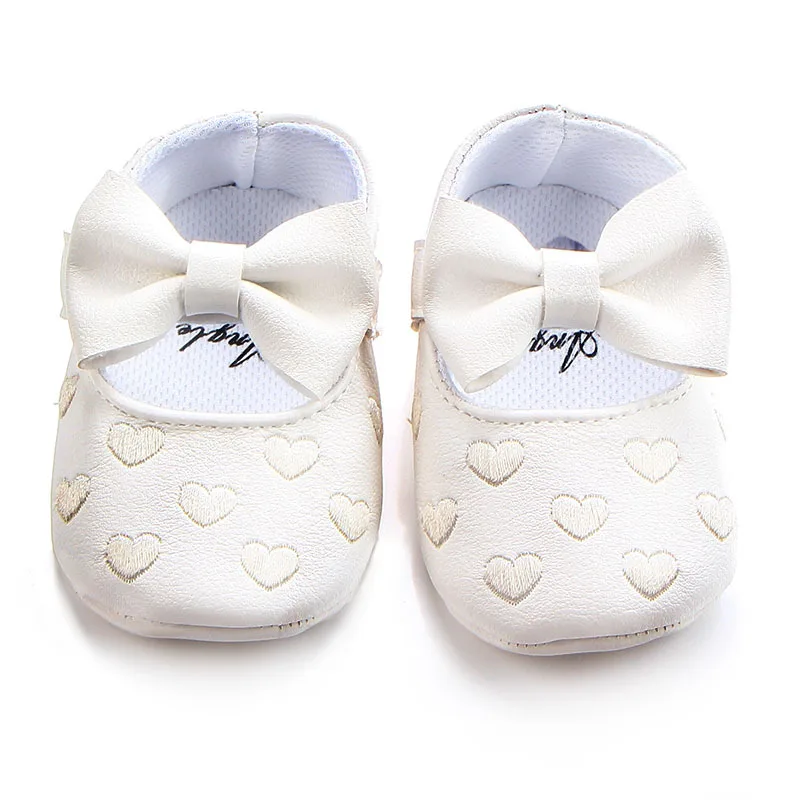 Обувь для маленьких девочек из искусственной кожи с большим бантом и вышивкой; нескользящая обувь с мягкой подошвой для новорожденных; обувь для маленьких девочек - Цвет: style1 White