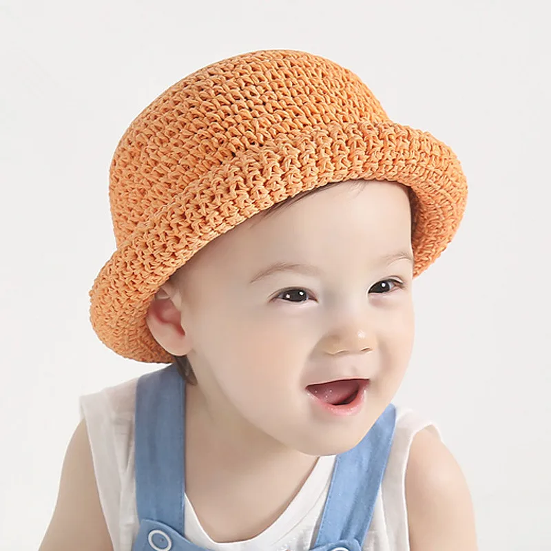 летняя шапочка спицами для девочки. аксессуары для фотосессии новорожденных. летняя шапочка для девочки. шапка для детей. мальчик в кепке.