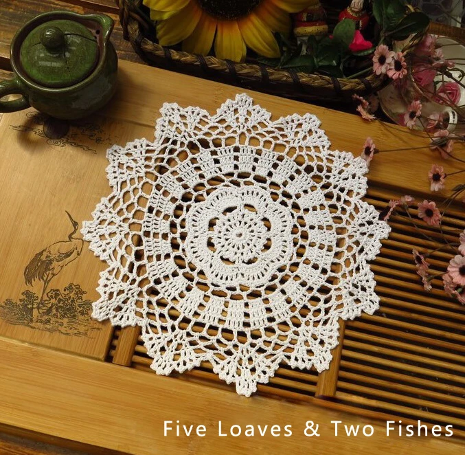 

2PCS /LOT New Cotton Crochet doily flowers Woven decorative Pad Doilies Round tablecloth mat Placemats Cover cloth
