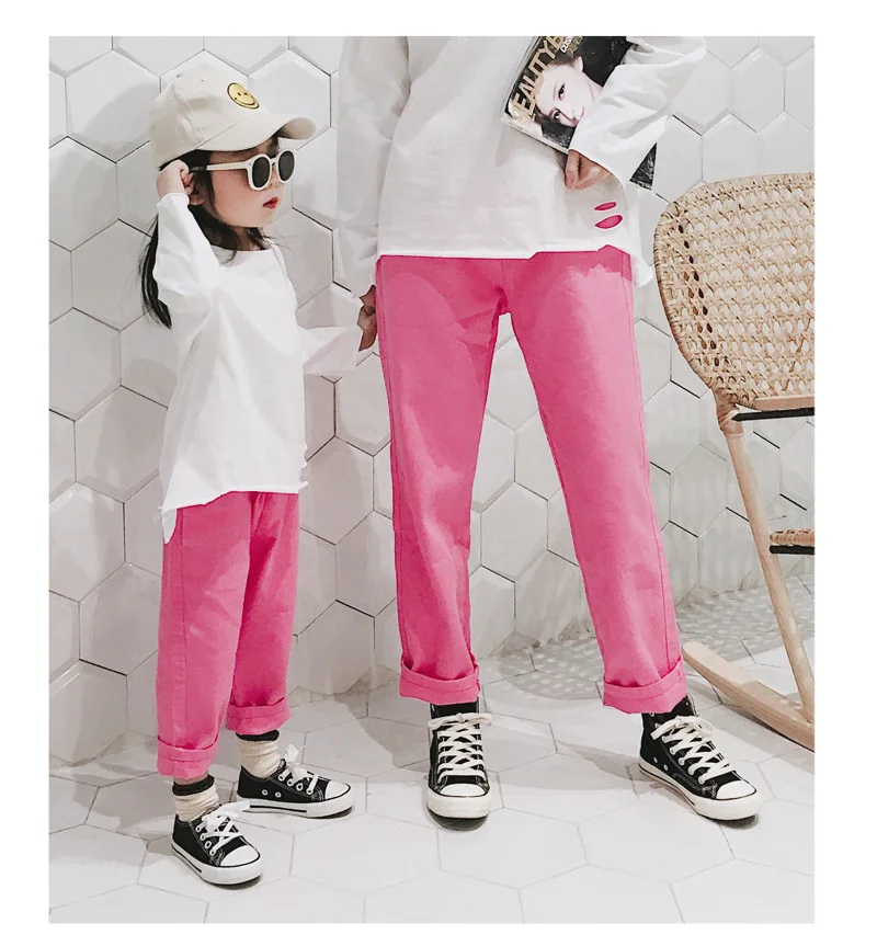 Новые Семейные ковбойские штаны, Свободные повседневные штаны для мамы и дочки, джинсы-шаровары для мамы и меня, модные Семейные штаны, 4 вида цветов - Цвет: Pink