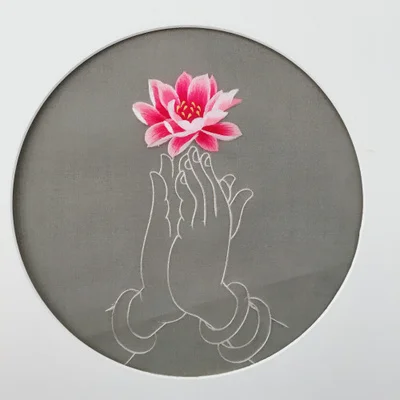 

Chinese Silk Double-side Hand Embroidery Works Round 20cm used for Bag Clothing Hand Fan hanging painting Decoration Ornaments