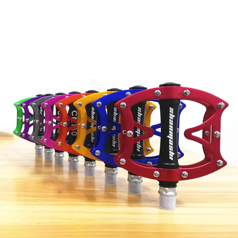 cheap 2019 New Mountain Bike Pedal Lightweight Aluminium Alloy Bearing Pedals for BMX Road MTB Bicycle Pedals