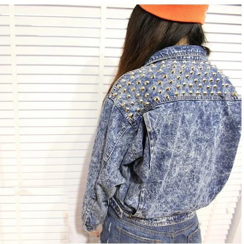 jaqueta jeans com lantejoulas