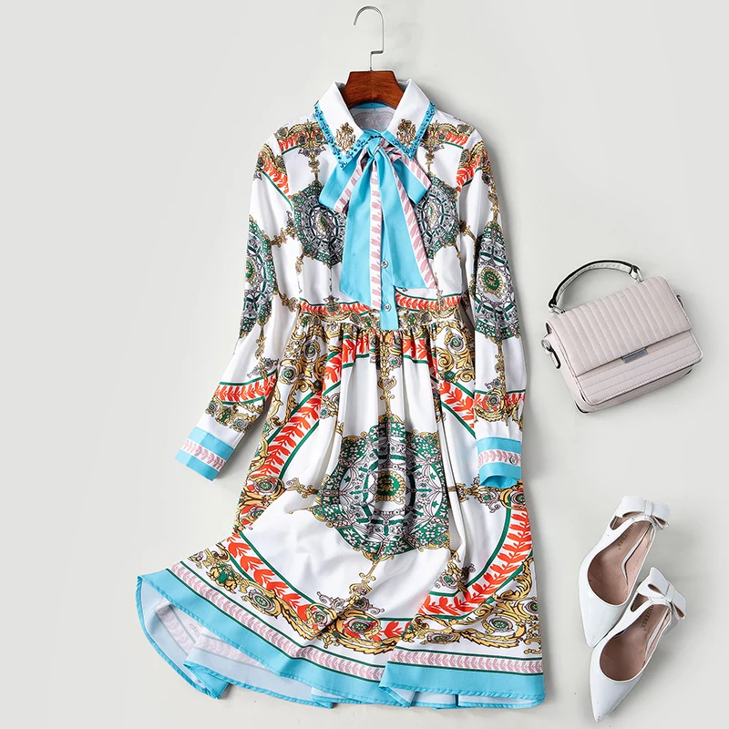 Nieuwe Jurken Europese Station Show stijl Temperament Lange mouwen Vlinder knoop Gedrukt Little Geur Hoge taille Jurk