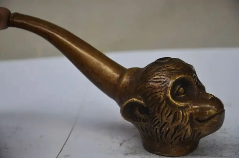 

COLLECTIBLE CHINESE COPPER WARE HANDWORK CARVED MONKEY PIPE