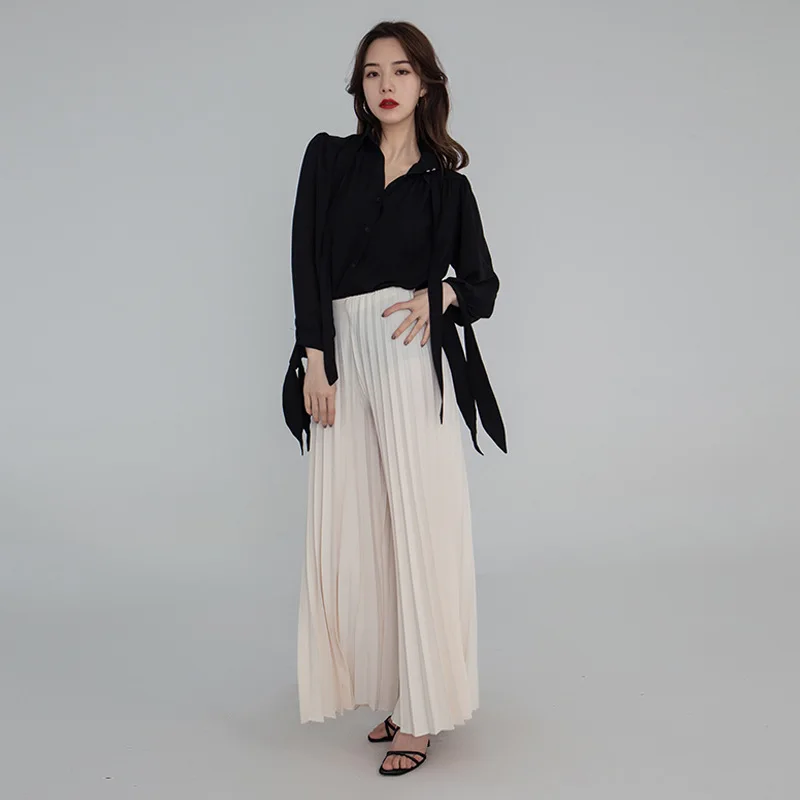 

2019 Spring Summer Models Big Names Both Look At The Feeling Organ Pressure Wrinkled Broad Legs Pants Casual Black Pants Women
