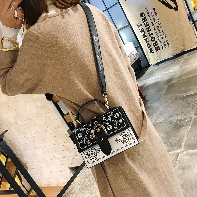 

Mini Fashion Crossbody Shoulder Bags for Women High Quality Flowers Pattern Flap Female Luxury Handbags Tote Small Messenger Bag