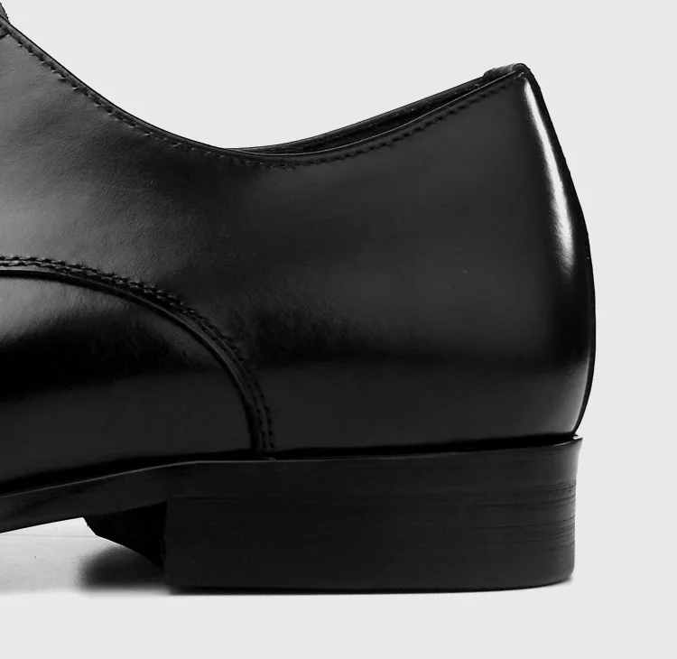2019 новые весенние острым Мужские туфли из натуральной кожи Топ Слои кожа английское платье обувь, деловая, официальная обувь отличный