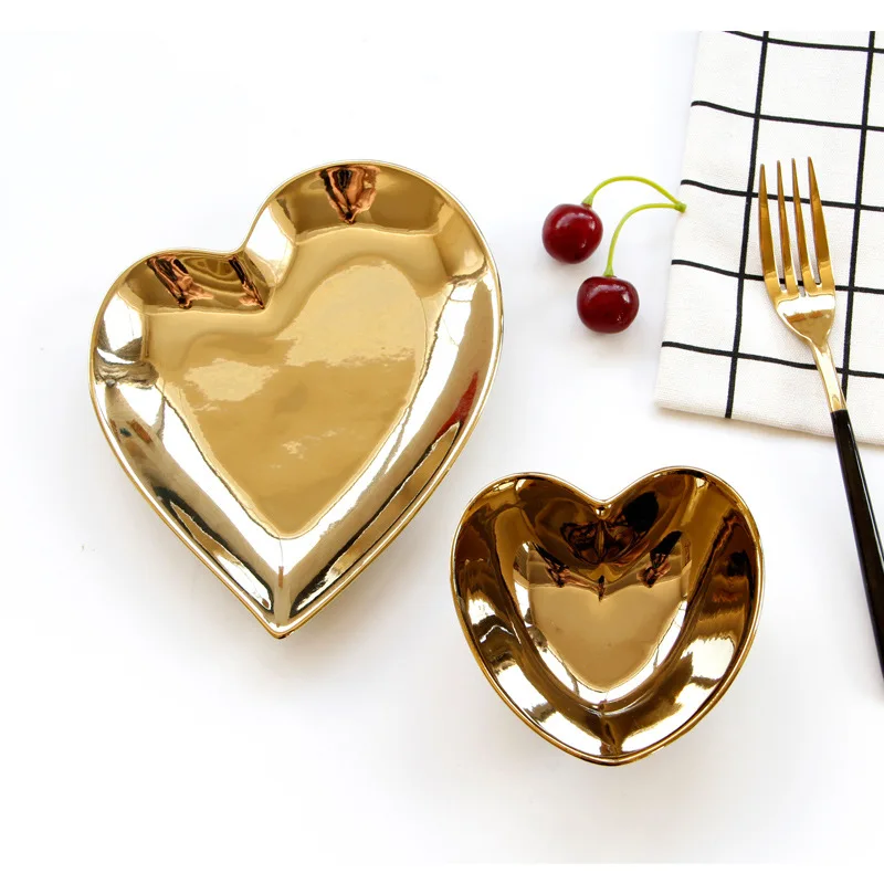 

Creative Heart Shape Ceramic Plate Bowl Irregular Electroplating Gold Porcelain Dinnerware Romatic Breakfast Snack Dishes Plate