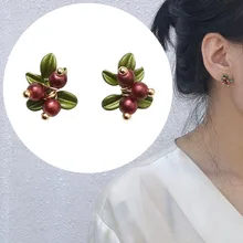 Модные Винтажные серьги-гвоздики из стерлингового серебра S925 пробы с зелеными листьями и красными бусинами в виде фруктов для женщин и девушек, очаровательное ювелирное изделие в подарок