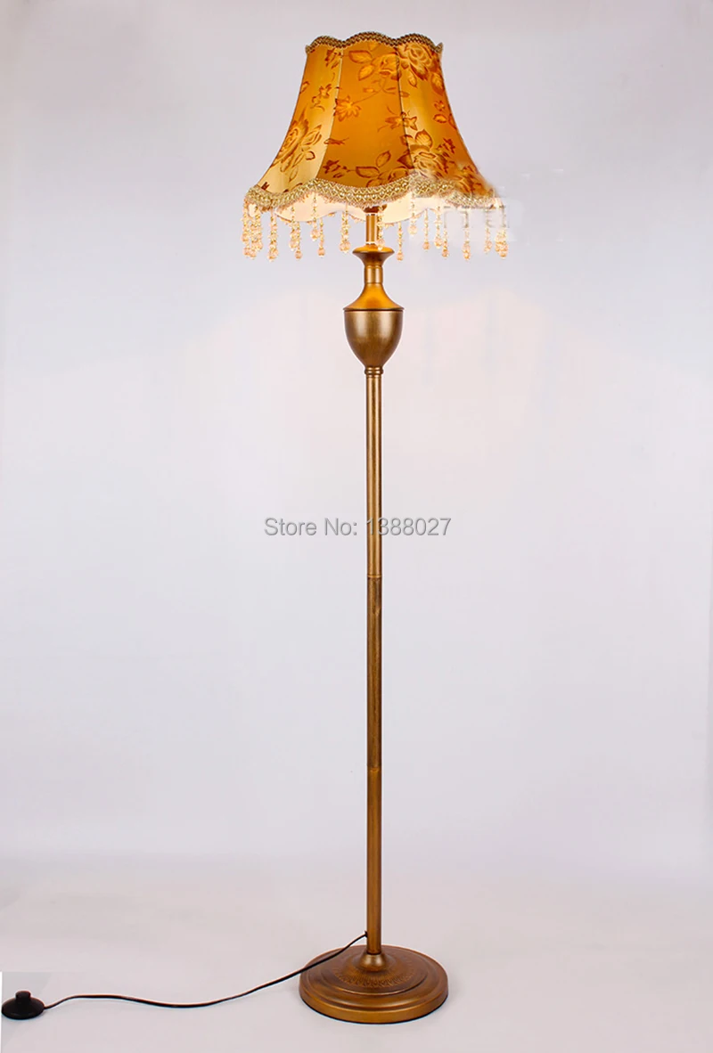 floor lamp 1.jpg