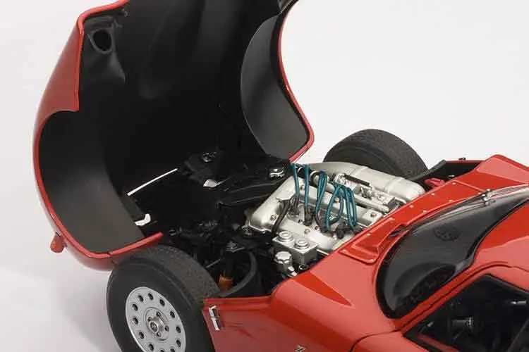 AUTOart 1:18 Alfa Romeo ALFA ROMEO TZ2 1965 модель автомобиля из сплава