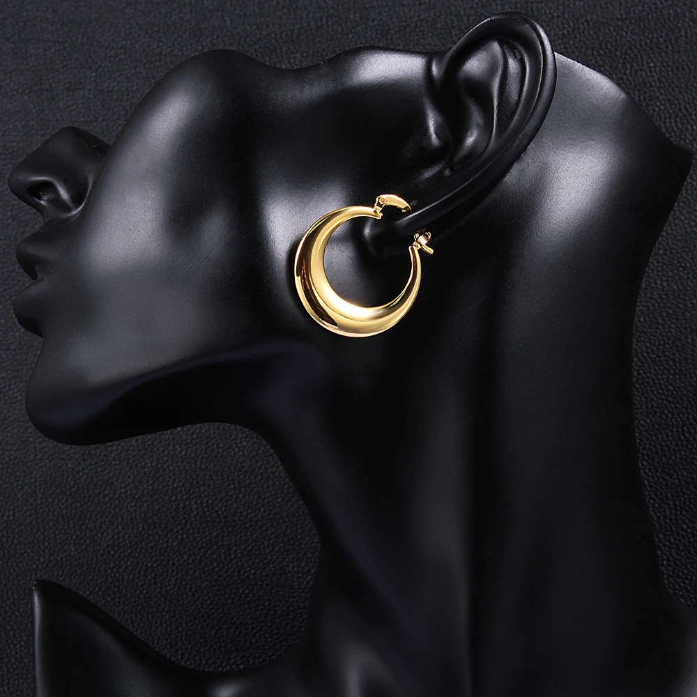 K gold moon shape hoop earrings (5)