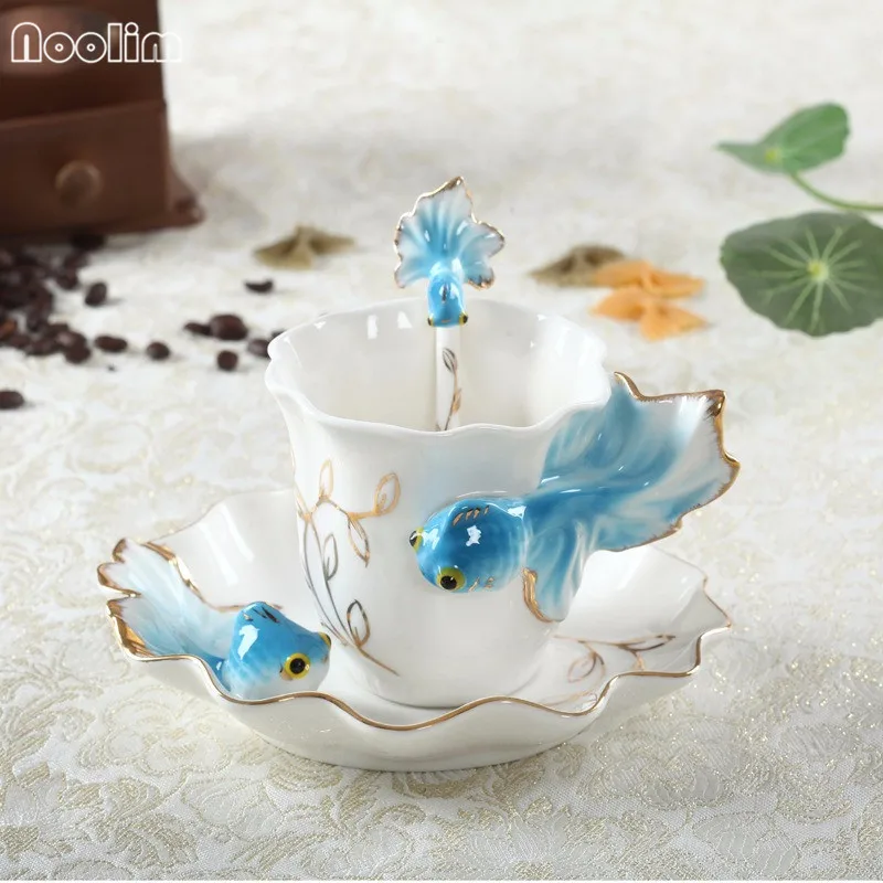 NOOLIM 3D золотая рыбка кофейная чашка набор эмалированный фарфор чай чашка для молока костяного фарфора чашки креативная керамическая Европейская посуда для напитков - Цвет: Синий