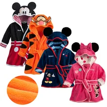 Albornoz toalla Con Capucha varios modelos, mickey, minnie, sirenita….
