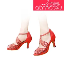 Женская обувь с блестящими стразами; обувь для латинских танцев; женские летние сандалии для танцев на высоком квадратном каблуке; мягкая подошва; 7014