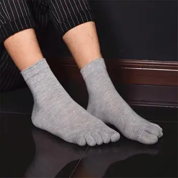 

CHSDCS Fitness Men Socks Elasticity Flexible Moisture Five Finger Toe Deportes Short Tube Finger Breathable Boy Cotton Socks