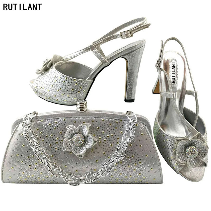 Nieuwe Collectie Dames Italiaanse Schoenen en Tas Set Versierd met Appliques Italië Schoenen en Tas Set voor Bruiloft Schoenen en Tas Nieuwe Collectie Dames Italiaanse Schoenen en Tas Set Versierd met Appliques Italië Schoenen en Tas Set voor Bruiloft Schoenen en Tas