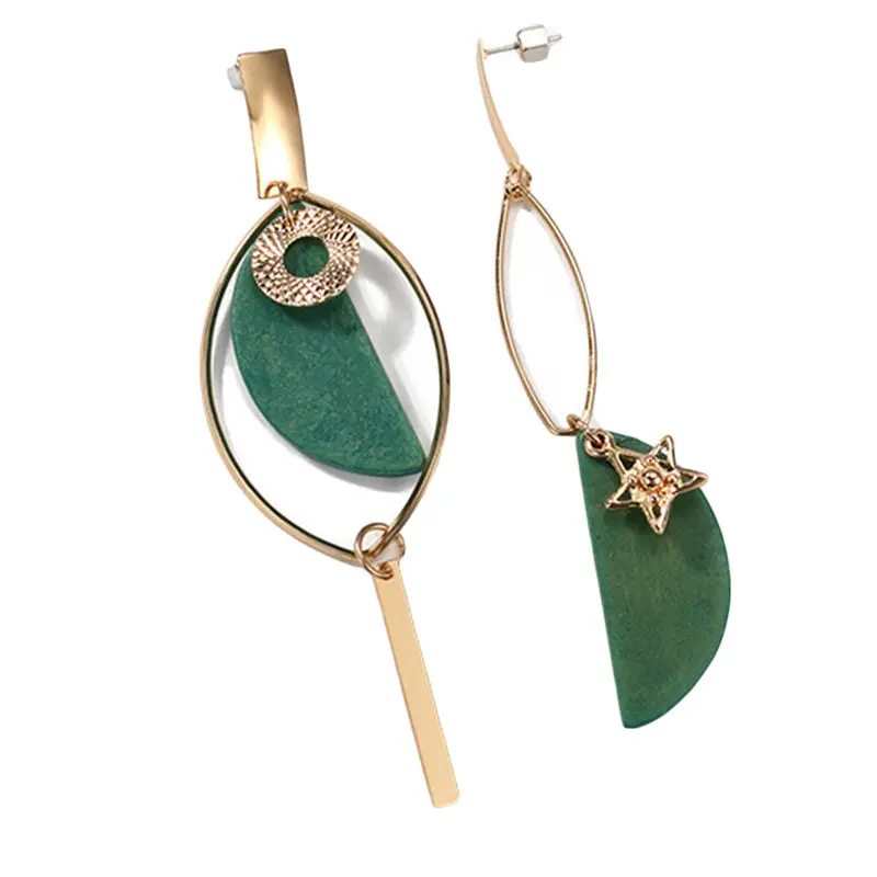 

Retro Punk New Fashion Earrings Big Green Wooden Handle Asymmetrical Long Section Of Earrings Wholesale Sales