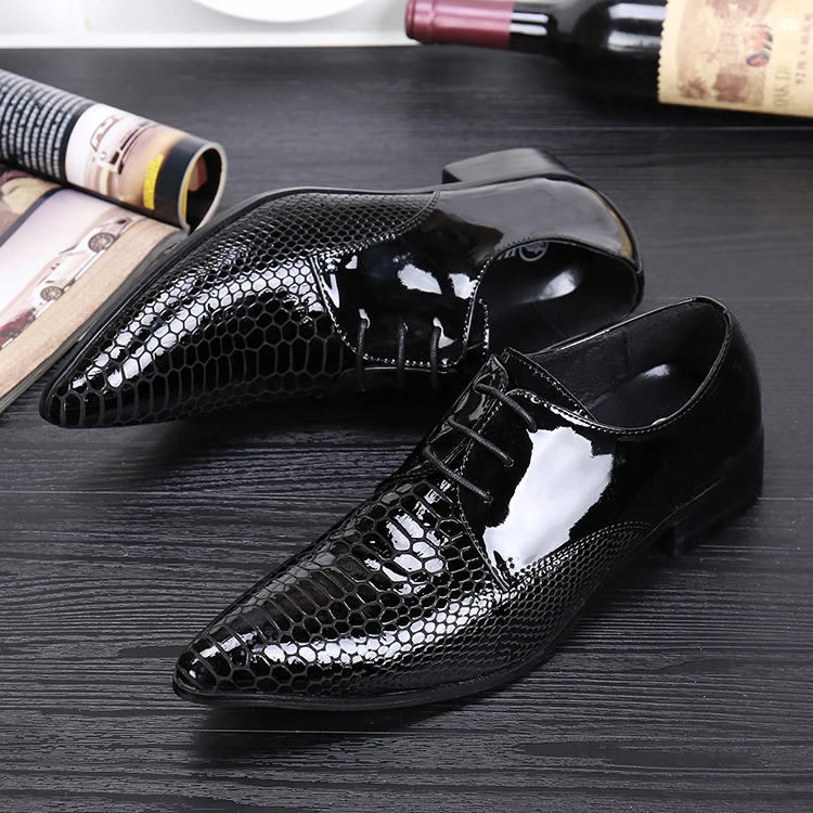 Black Classic high quality genuine leather oxfords pointed lace up wedding oxford shoes men sapato masculino large size EU46 цена Black Classic high quality genuine leather oxfords pointed lace up wedding oxford shoes men sapato masculino large size EU46 цены онлайн