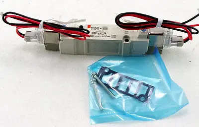 

SY5240-4LOU 5 Port Rubber Seal Solenoid Valve 220VAC SMC