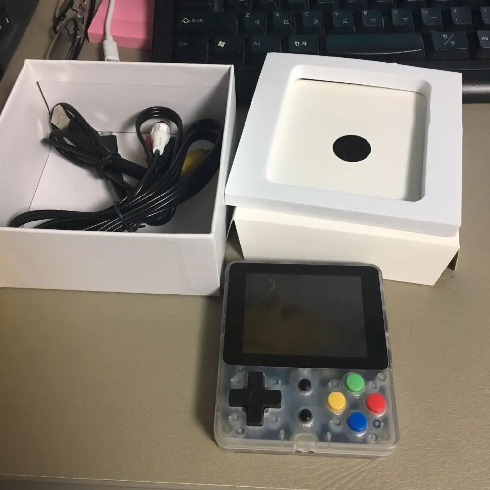 

LDK game 2.6inch Screen Mini Handheld Game Console Nostalgic Children Retro game Mini Family TV Video Consoles