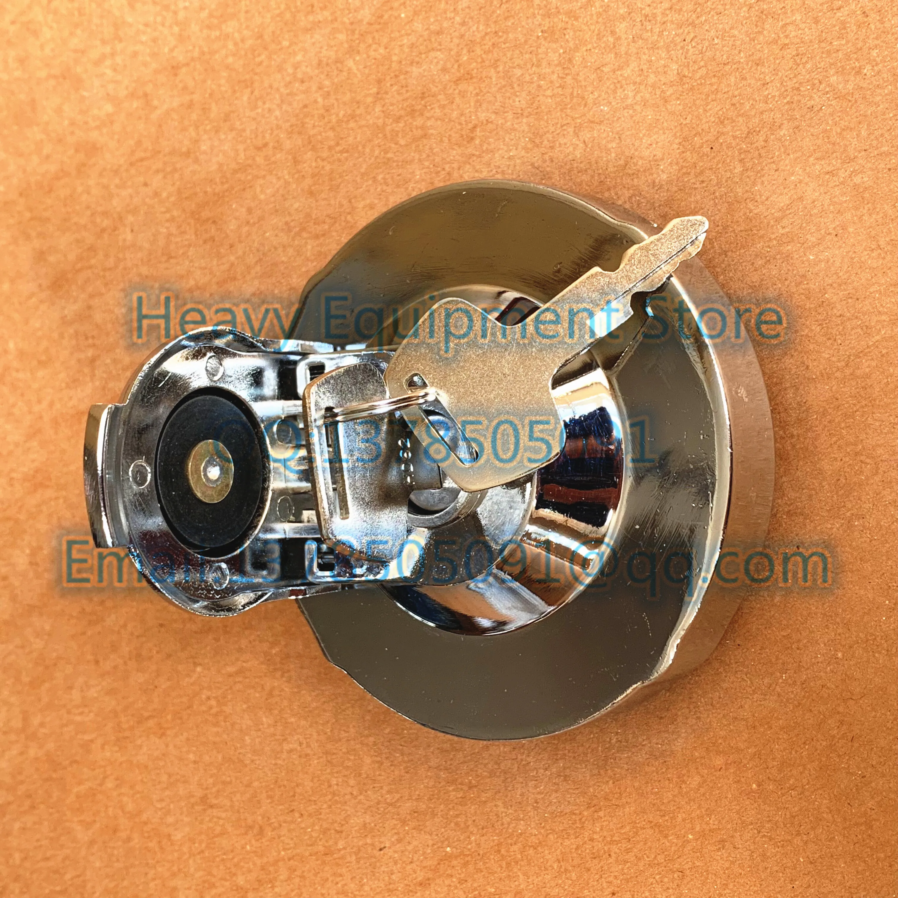 

Locking Fuel Diesel Cap for Hyundai R-5 R-7 Excavator with 2 key E131-1038 31N4-02120 2188-9005 2188-9006