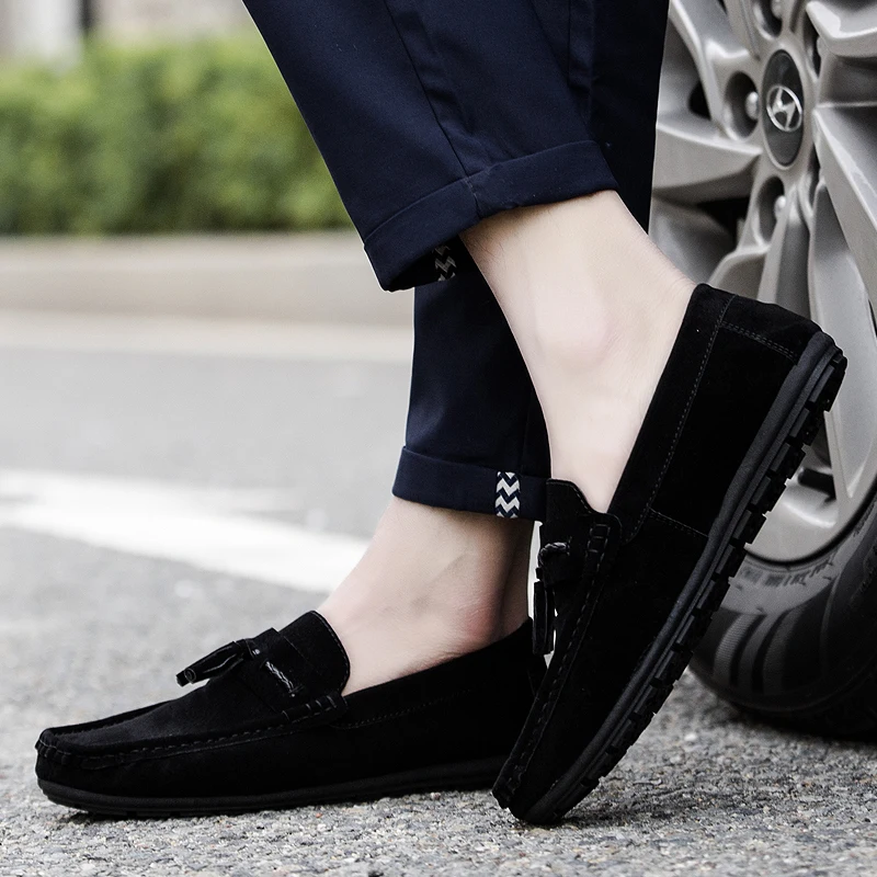 Men Leather Shoes Suede Loafers Shoes Breathable Soft Round Head Flat Slip-On Outdoor Moccasins Peas Casual Shoes Driving Shoes (31)