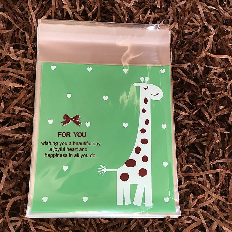 

DONYAMY 100pcs/lot Green Giraffe Plastic Self Adhesive Cookie Packaging Bag Wedding Candy Gift Decoration Bag 10*10cm