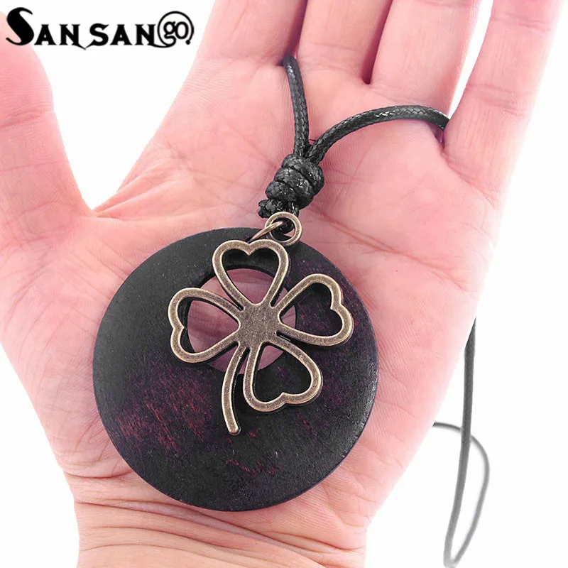

Vintage Copper Tone Clover Charms Round Wood Pendant Necklace Maxi Statement Wax Chain Necklace Jewelry For Woman