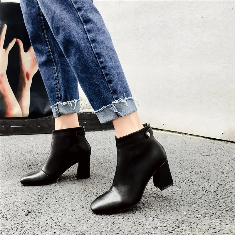 2019 New Fashion Women Ankle Boots Casual Women Square Toe Boots 7cm Medium High Heels Boots Shoes Winter Warm Short Cute Boots