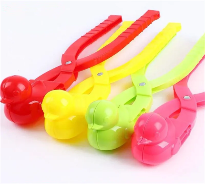 

Hot Cartoon Lovely Duck Shaped Snowball Maker Clip Children Outdoor Winter Snow Sand Mold Tool Creative Outdoor Fun Sports Toy