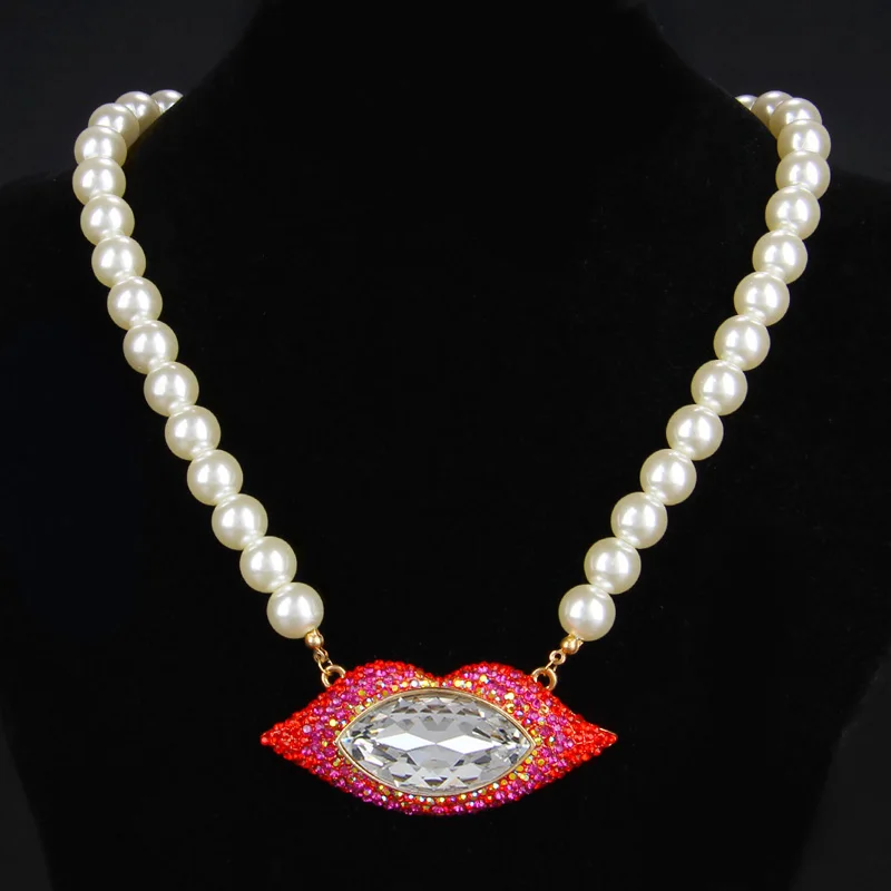 European and American Style Collar Rhinestone Crystal Red Lips Pendant