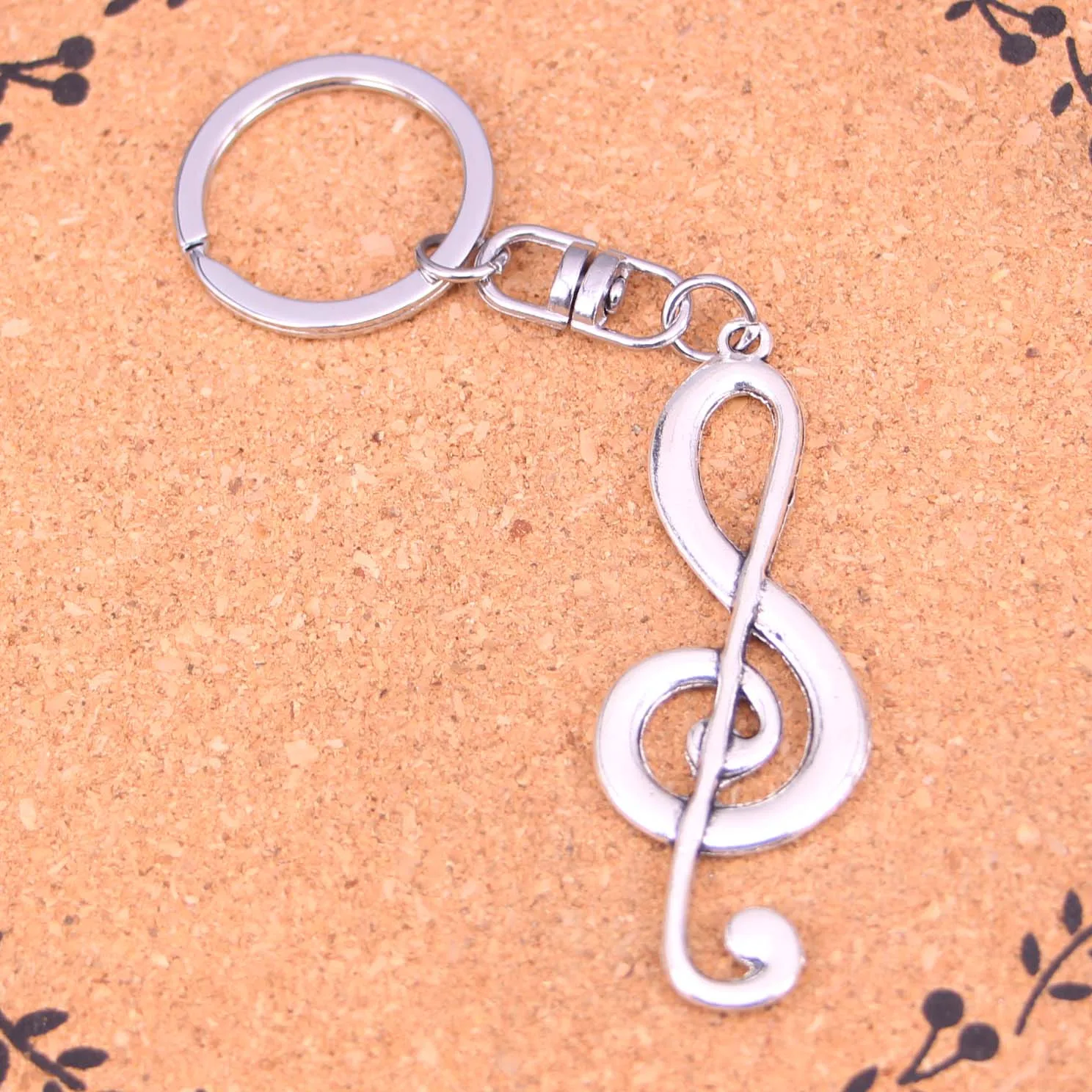 20Pcs musical note Keychain Novelty Gadget Trinket Souvenir Christmas Gift Keychain Drop