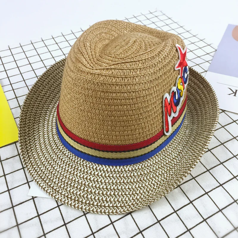 От 2 до 8 лет Детская летняя накидка от солнца, соломенная шляпа, с вышитыми буквами Цвет одинаковая Повседневная ковбойская шляпа для маленьких мальчиков, пляжные кепки с козырьком для E11