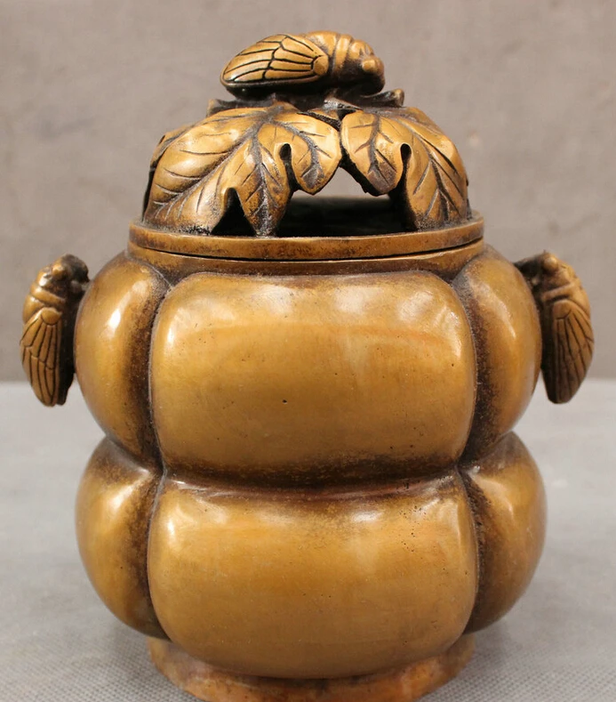 

S2516 Folk Chinese Bronze Insect Fly Cicada Leaf Statue Box Incense Burner Censer D0318