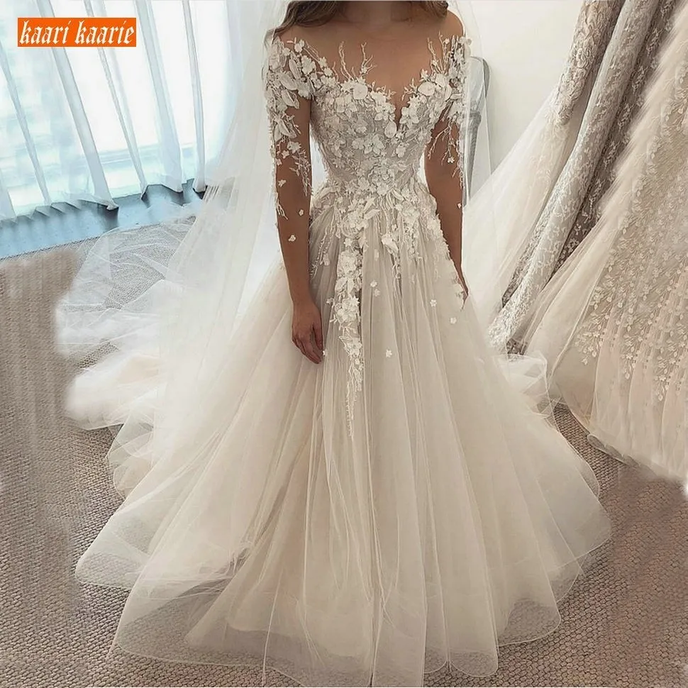 

Sumptuous White Lace Appliques Wedding Dress 2019 Customized Ivory Tulle Beach Wedding Gown BOHO Fairy Sweep Train Bridal Dress