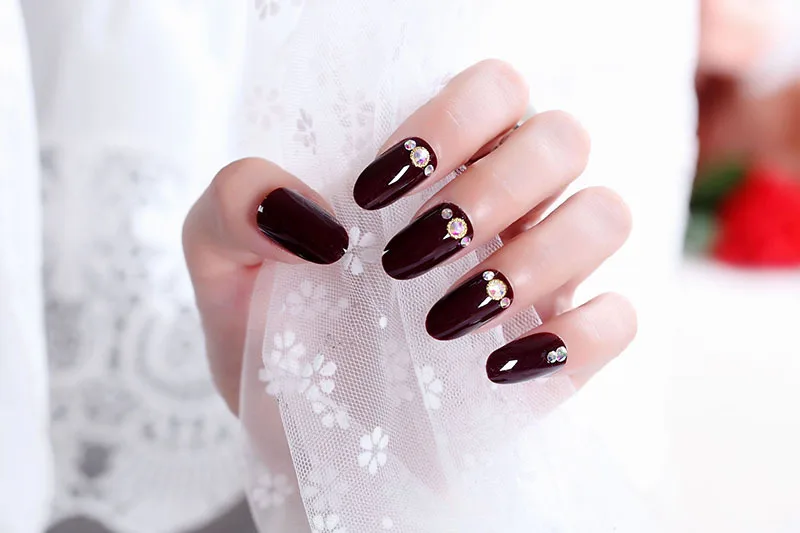 

Hot Sale Charming Red Shining Fake Nails 20-24 PCS Elegant False Nails Short Oval Smooth Full Cover Nail Tips for Wedding Bride#