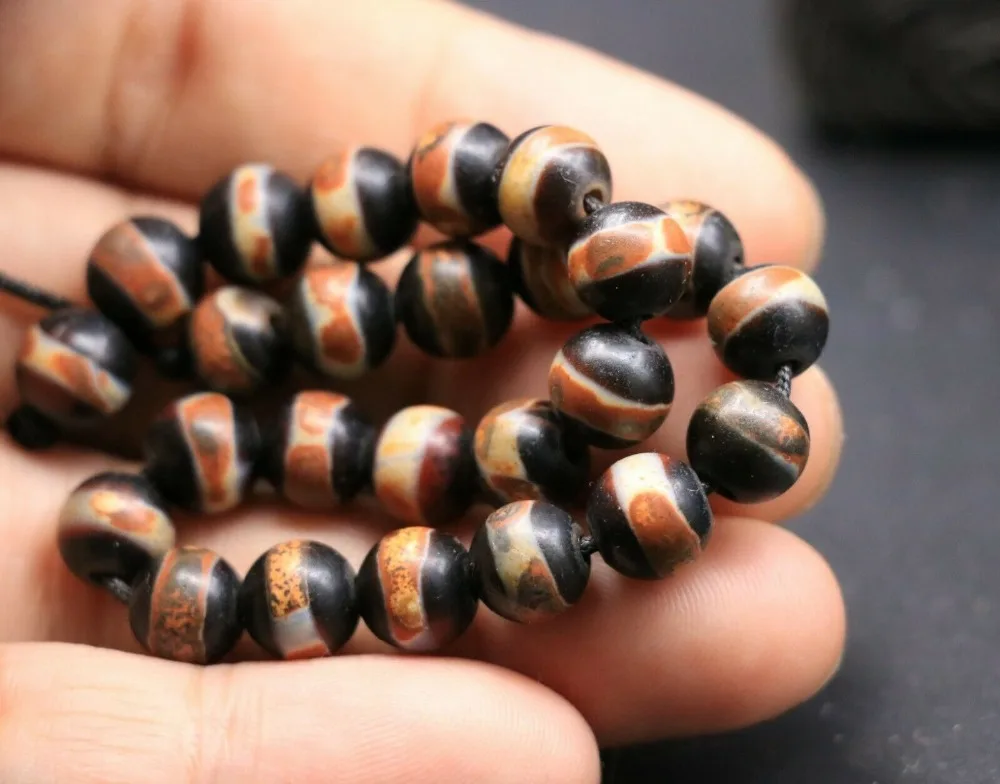 

Treasure Magic Power Magic LKbrother Power Energy Tibetan Old Totem dZi Bead 1 Line Healer Medicine Loose Bead for DIY