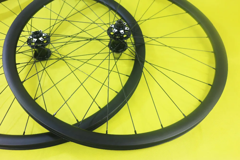 Sale 29er MTB XC 28mm asymmetric clincher tubeless carbon wheelset 23mm inner width 28H Novatec D791SB D792SB marathon bicycle wheels 5
