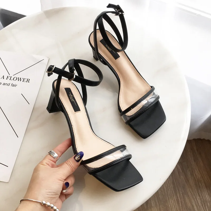 

2018 summer new style buckle strap sandals female coarse and high tone style transparent pvc open toe shoes.