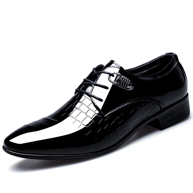 Для мужчин Оксфорд обувь Итальянский Элитный бренд Для мужчин s свадебные Лакированная кожа черная обувь мужские нарядные туфли с острым носком классические Дерби 659
