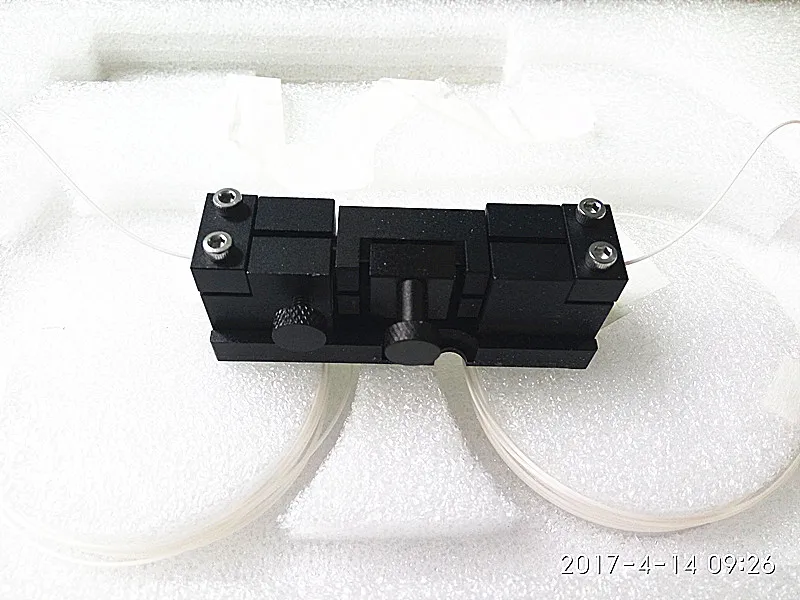 

Extrusion Polarization Controller 1260-1620nm 1m 0.9mm FC/APC