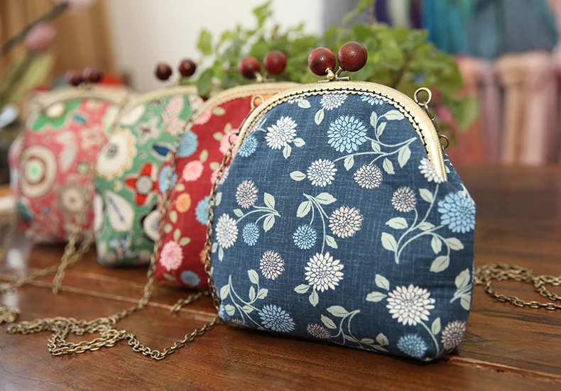 11048442192_2001160281