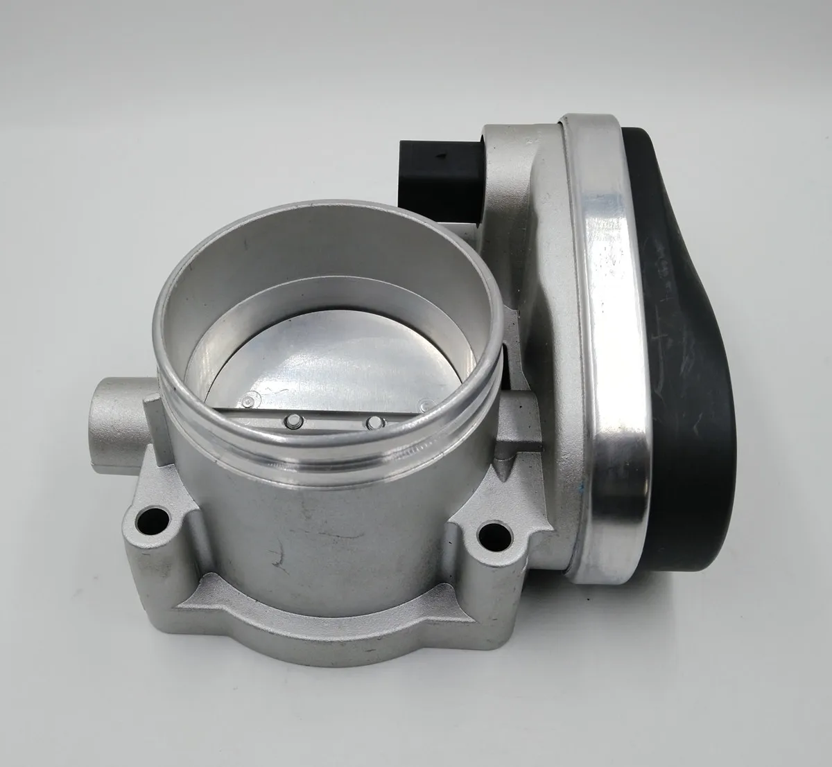 Brand New Throttle Body Assembly For BMW 330Ci 330i 330xi 530i X3 X5 Z3 Z4 3.0L