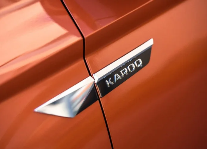 Для skoda kodiaq karoq Original сторона крыло двери эмблема значок стикер отделкой - Цвет: karoq