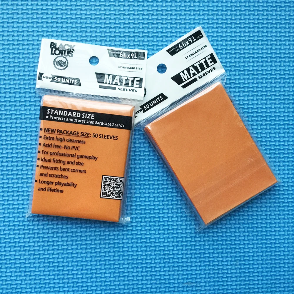 100 шт/партия розовый рукав матовый конверт для карт MGT карты протектор для TCG торговая карточная игра карты щит рукава 66x91 мм - Цвет: Оранжевый